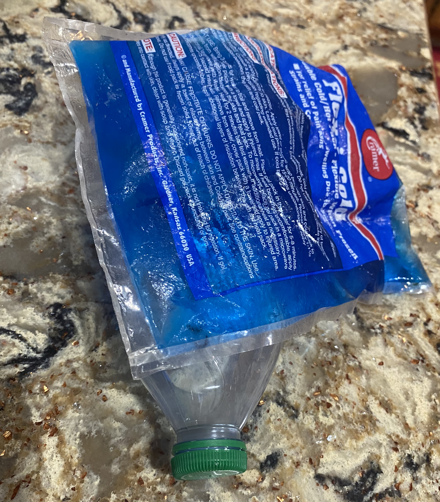 Bottle with ice pack