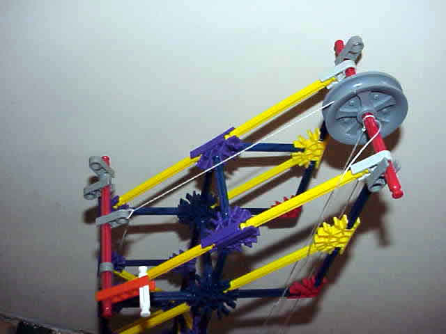 Top free pulley system close up